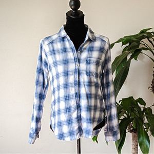 Hollister button-down plaid flannel shirt blouse size s